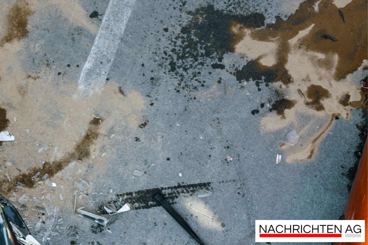 Dachstuhlbrand in Donzdorf: Feuerwehr rettet Bewohner vor den Flammen!