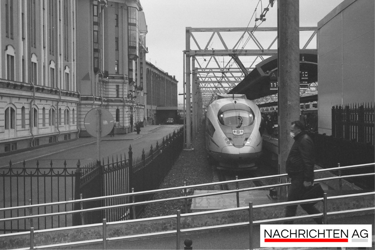 SKANDAL AM BAHNHOF: Unbekannter belästigt 57-Jährige schamlos!